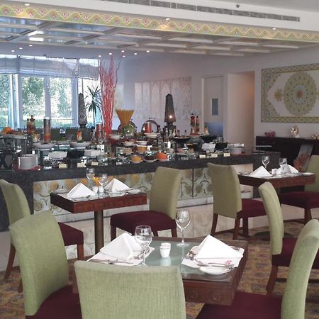 Dushanbe Serena Hotel Zewnętrze zdjęcie