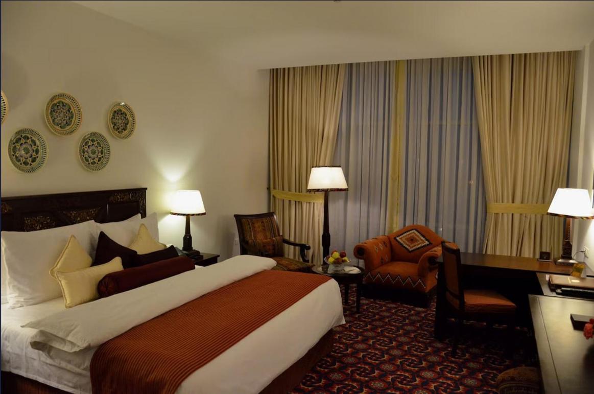 Dushanbe Serena Hotel Zewnętrze zdjęcie