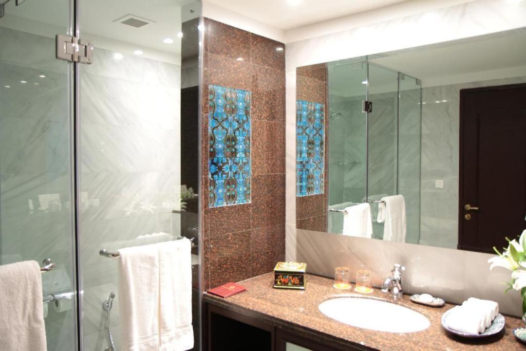 Dushanbe Serena Hotel Zewnętrze zdjęcie