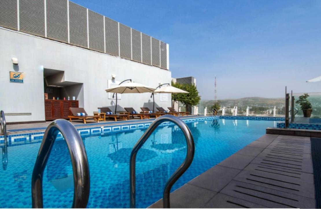 Dushanbe Serena Hotel Zewnętrze zdjęcie