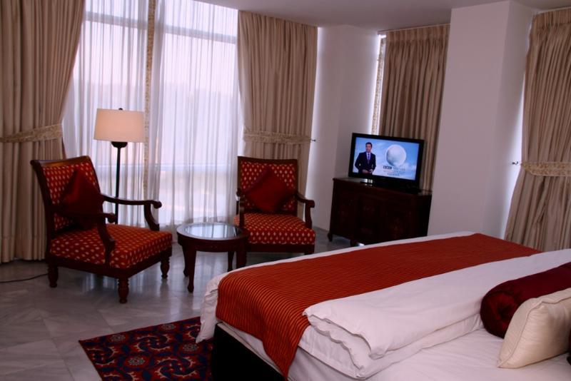 Dushanbe Serena Hotel Zewnętrze zdjęcie