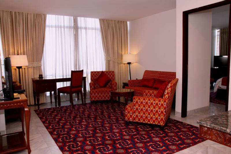 Dushanbe Serena Hotel Zewnętrze zdjęcie