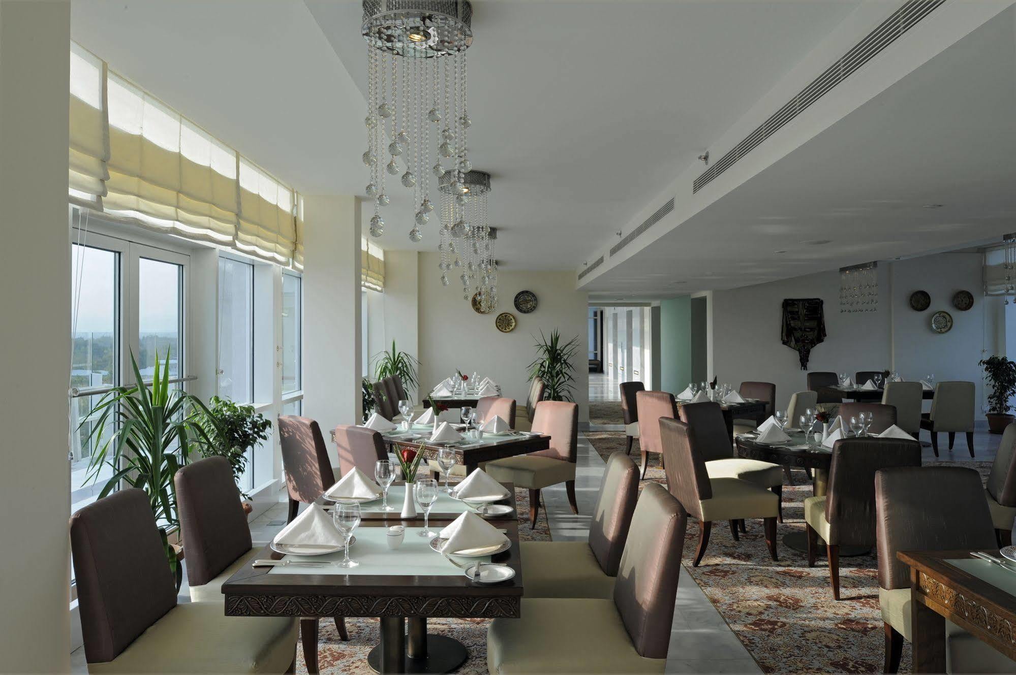 Dushanbe Serena Hotel Restauracja zdjęcie