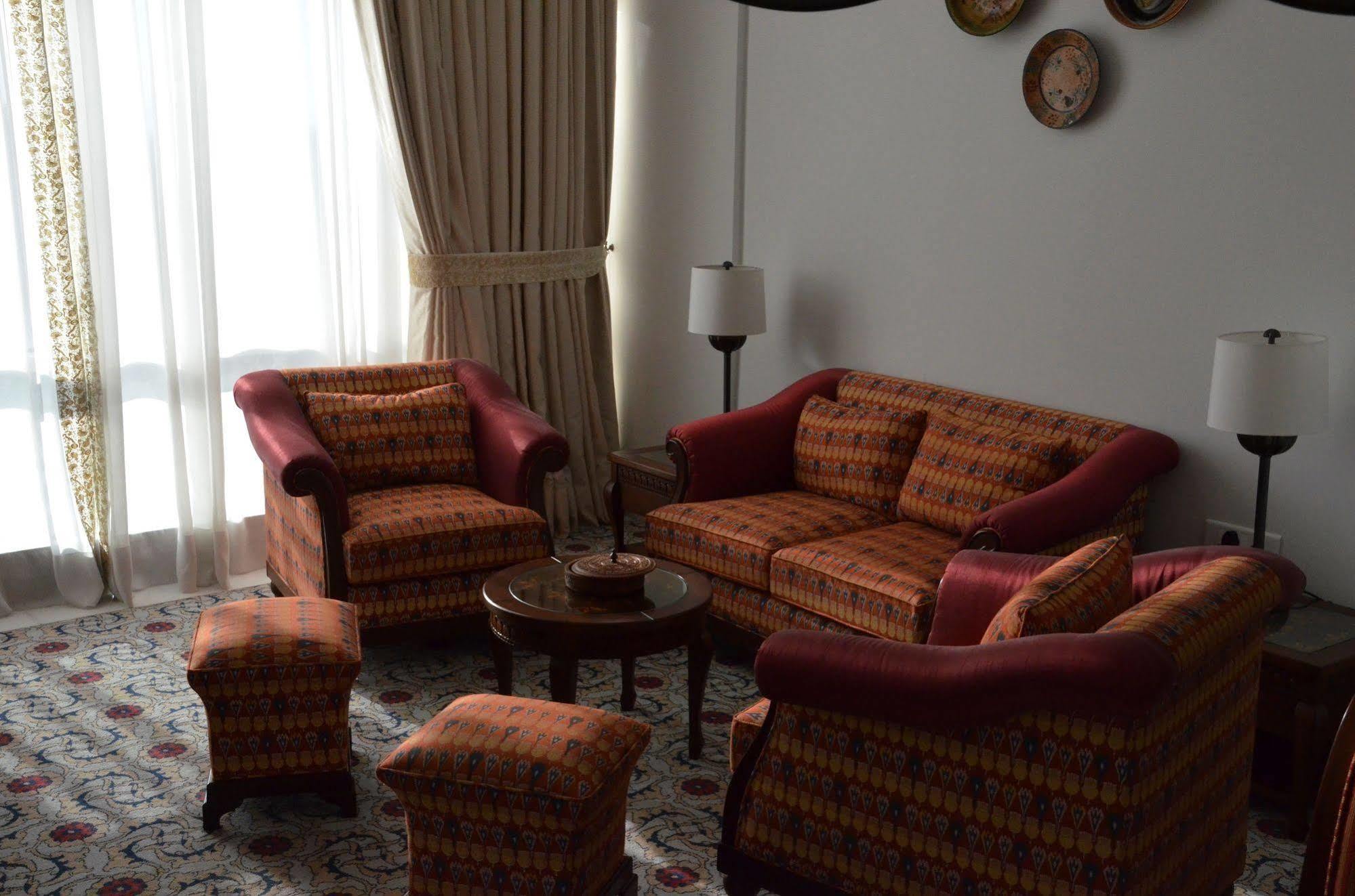 Dushanbe Serena Hotel Zewnętrze zdjęcie