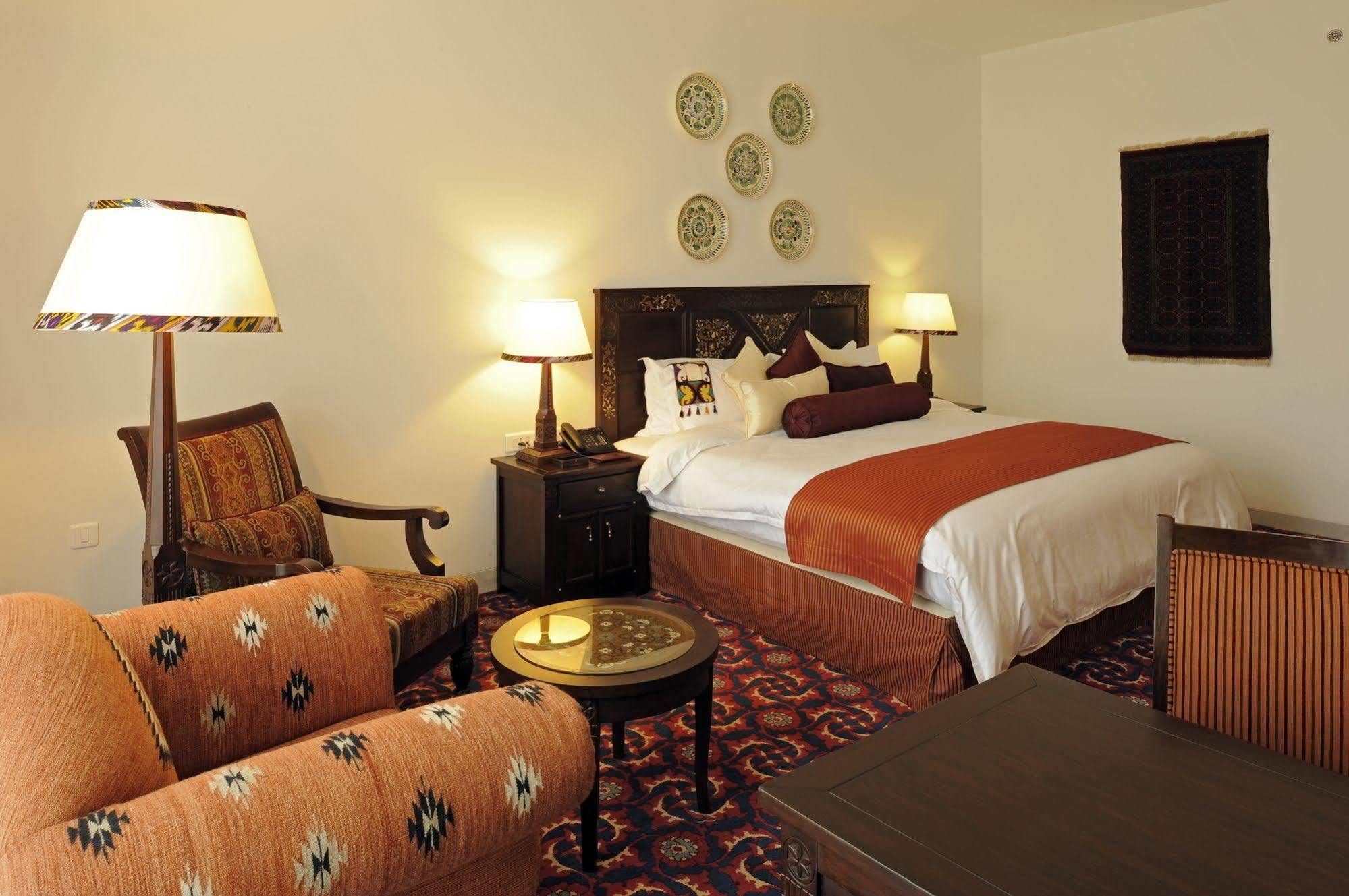 Dushanbe Serena Hotel Zewnętrze zdjęcie